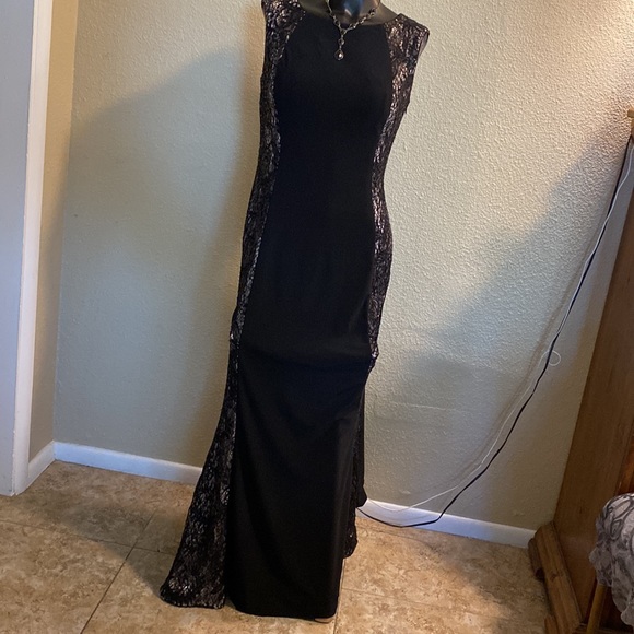 R&M Richards Sexy Black Lace/Sequins Sides Evening Gown - Picture 2 of 12